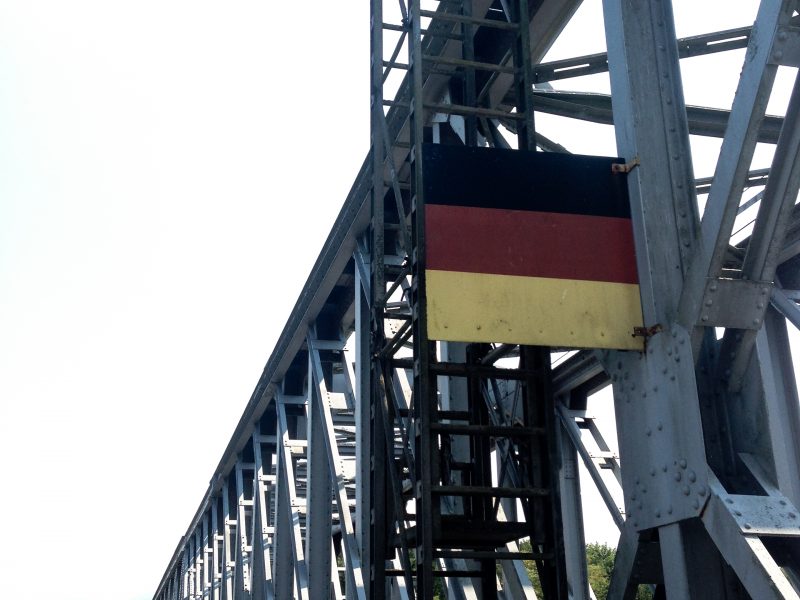 Rhein Brücke (Ponte Reno). Frontiera tra Francia e Germania