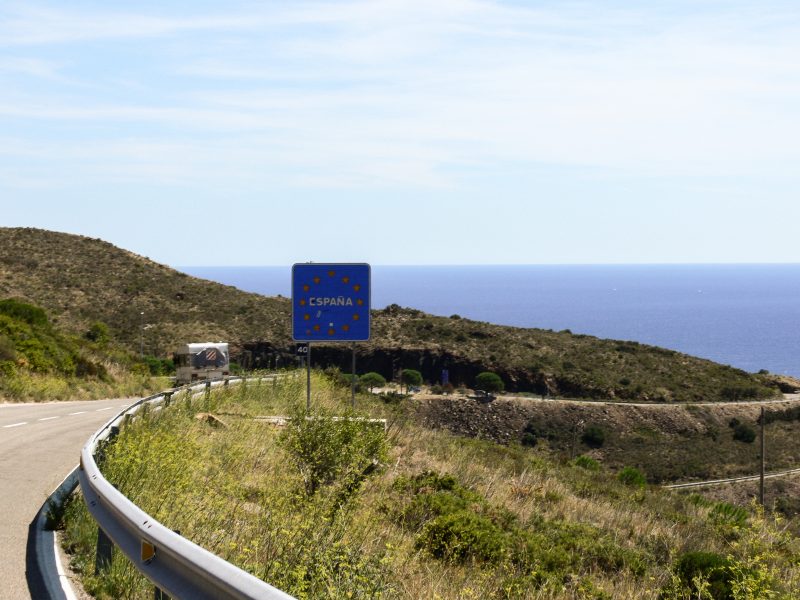 Cartello di ingresso in Spagna.